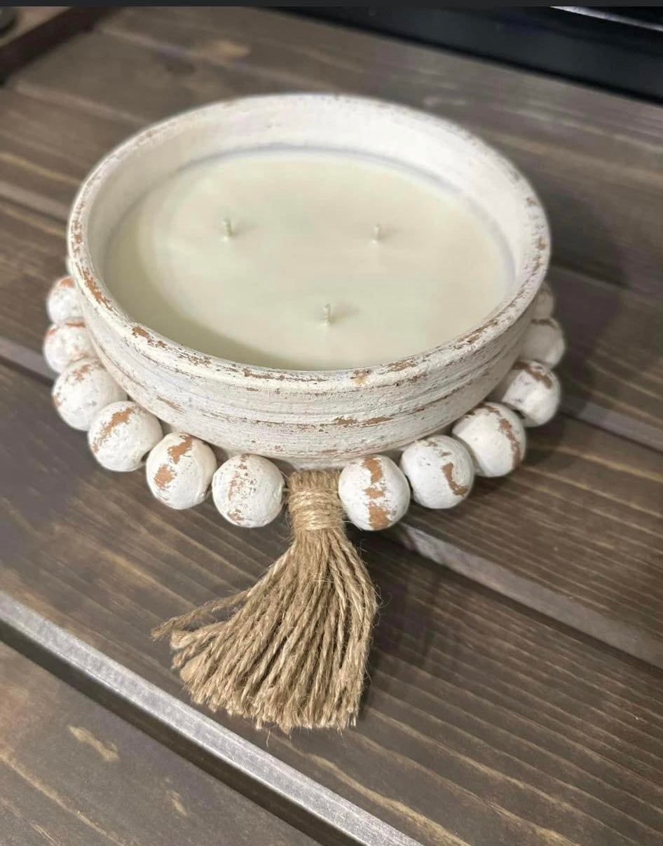 Happy Time Resort Spring Candle Pour Event