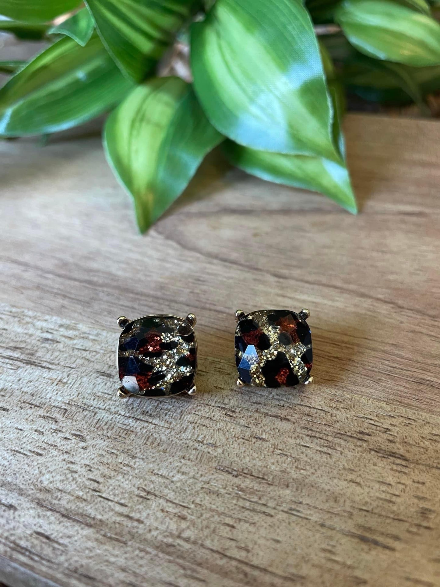 Uma Earrings